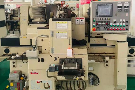 使用數控珩磨機時，需懂得維護保養！